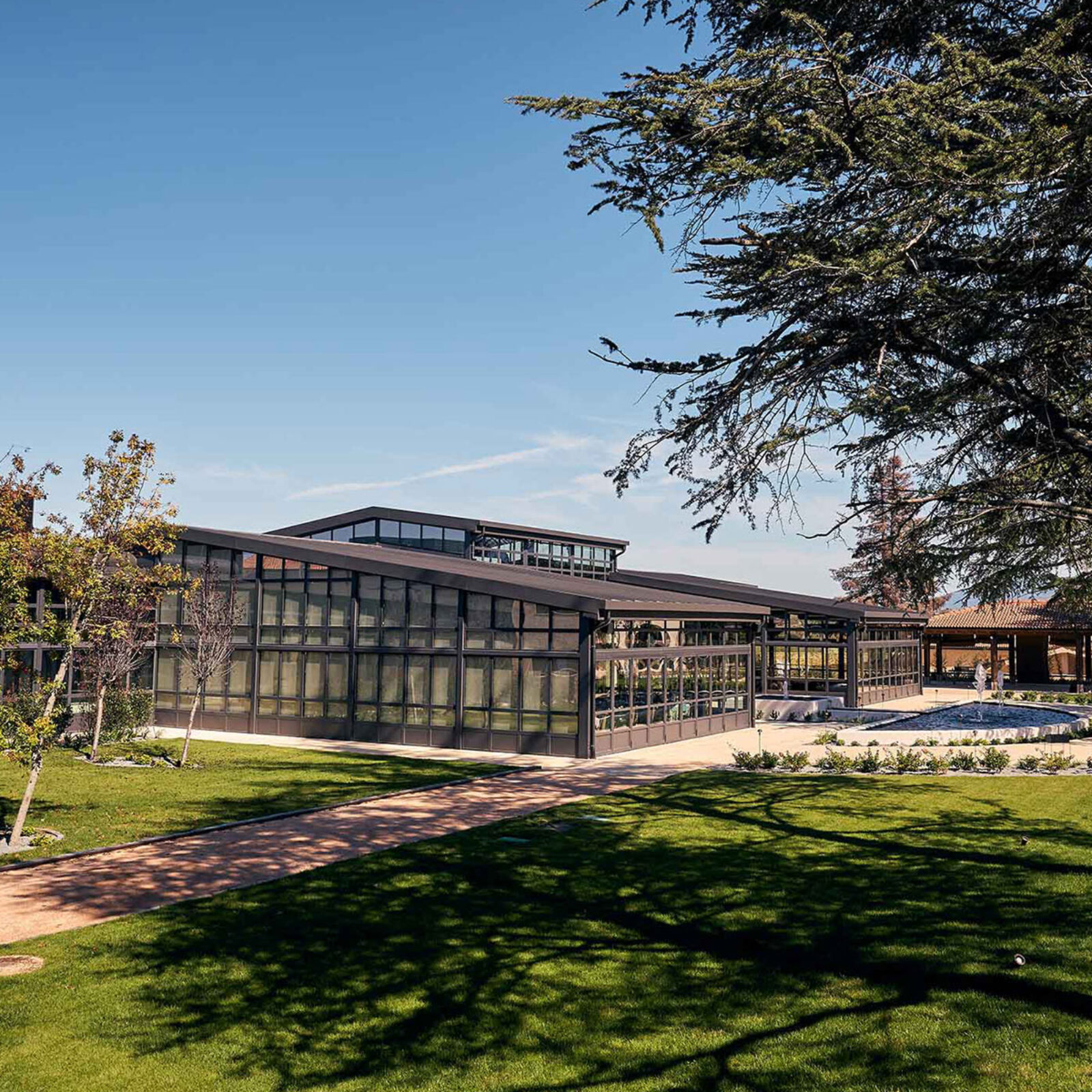 Eventos corporativos a un paso de Madrid. Todo el encanto de Segovia en Zibá José María Eventos