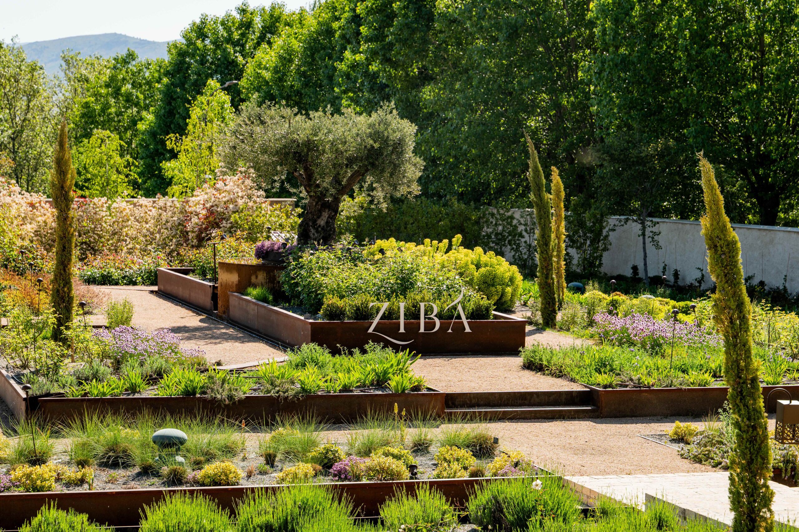La Leyenda del tiempo, jardín inspirador para las fotografías de novios más espectaculares